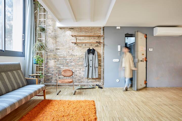 Poblenou Loft gallery image 2