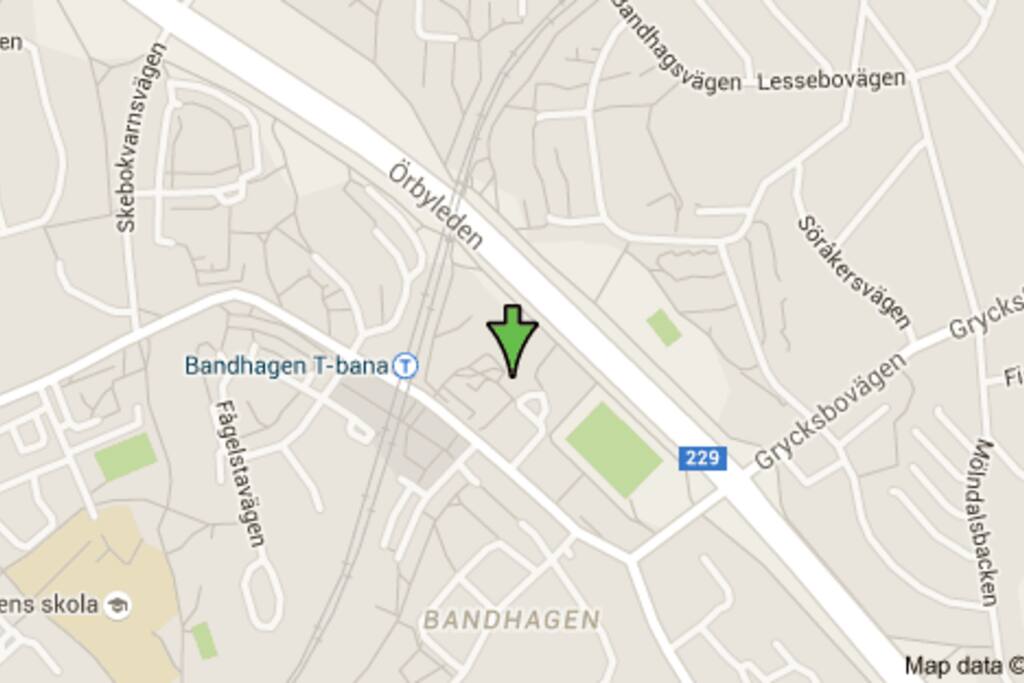 The building is just right next to the metro station Bandhagen in the yard across the street