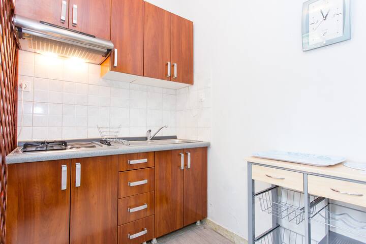 V2 - Charming Apartment in a Peaceful Location
