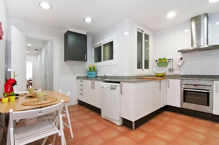 Ramblas & Paseo de Gracia gallery image 5