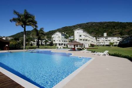 Magnífico Resort na beira da Lagoa da Conceição