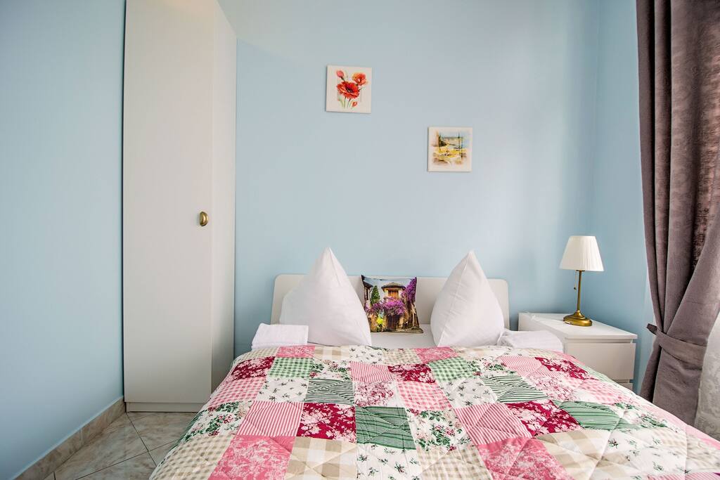 We will provide you with bed linen and towels