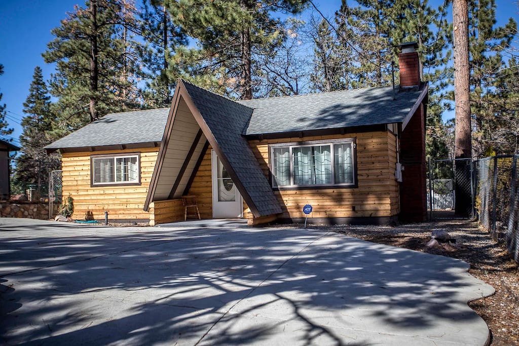 Building,Cabin,Shelter,Hut,Rural