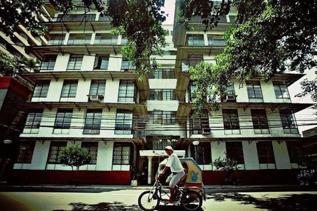 North Syquia Building