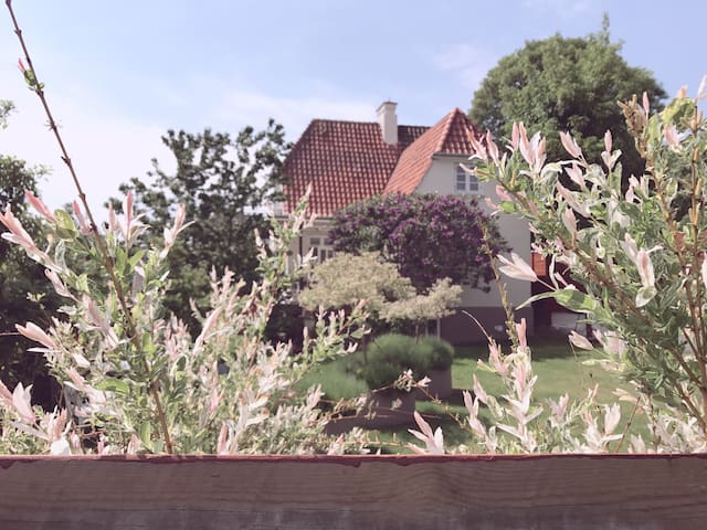 Nr 1: Large room - close to Water, City & Kronborg