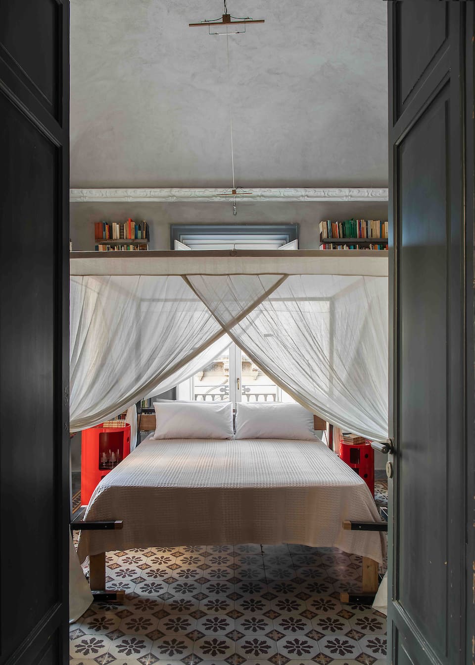 A designer's Art Nouveau flat lined with books, Palermo, Sicily, Italy, photo 8 of 10