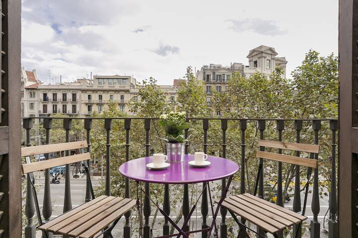 Exclusive Apartment in Paseo de Gracia gallery image 2