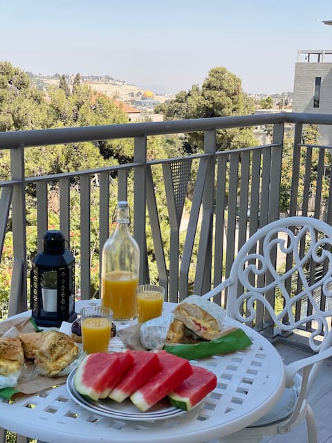 Chic 2 BR Ha-Nevi'im St Temple Mt-view balcony PH