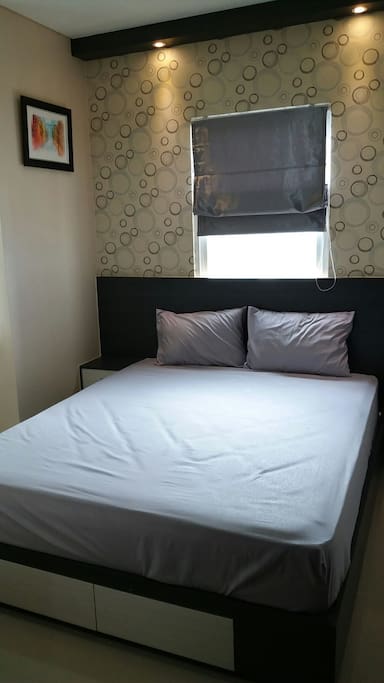 queen size bed