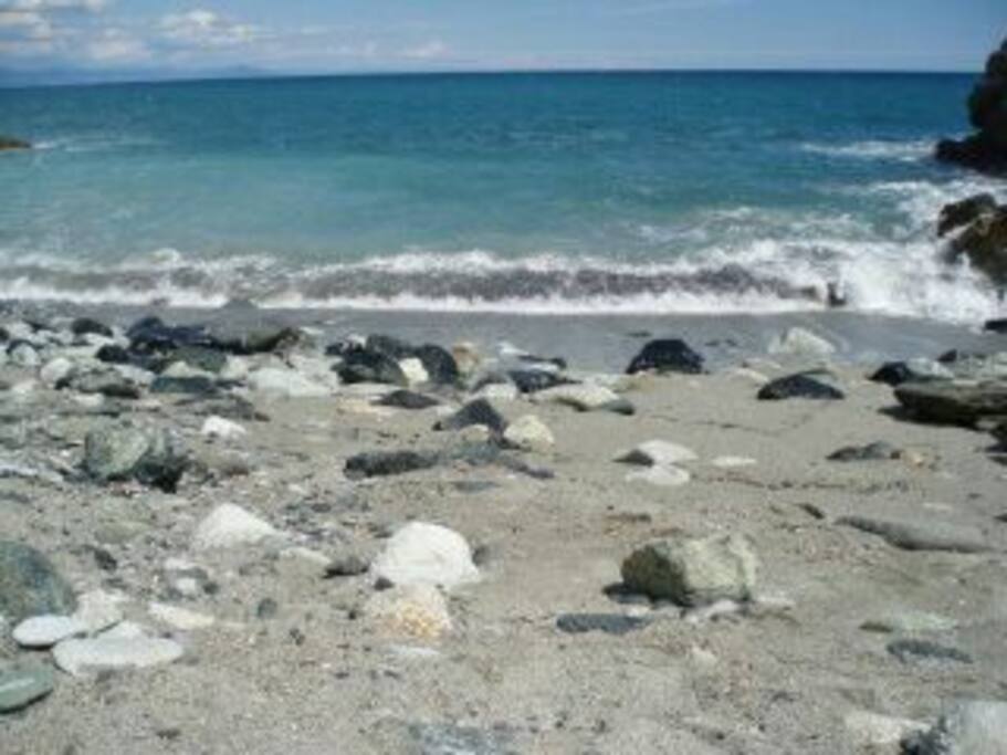 Spiaggia davanti all 'ingresso