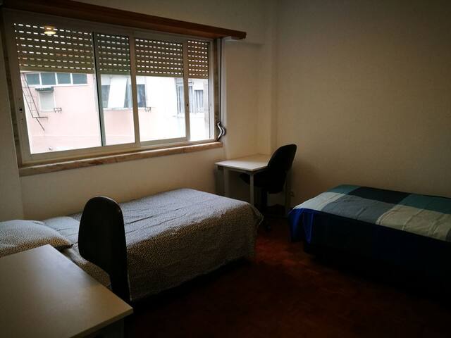 Central room in Lisbon (1)