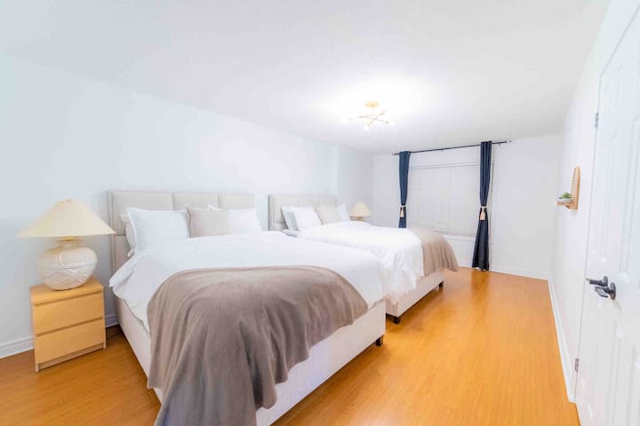 Საძინებელი 2 2 საწოლით 152 × 203 სმ 