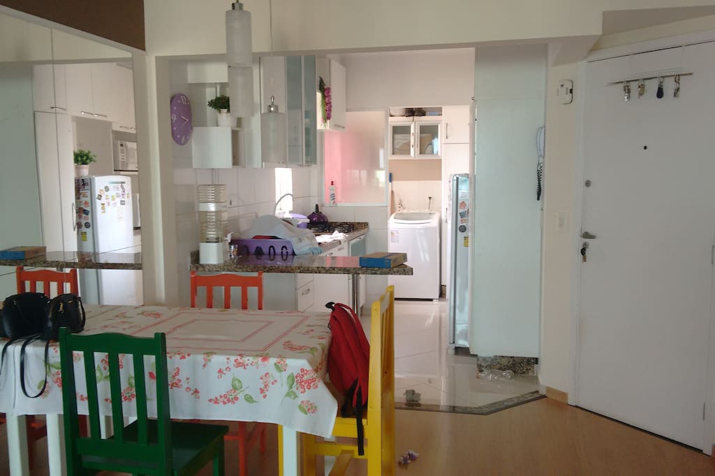 Cozinha e área de serviço