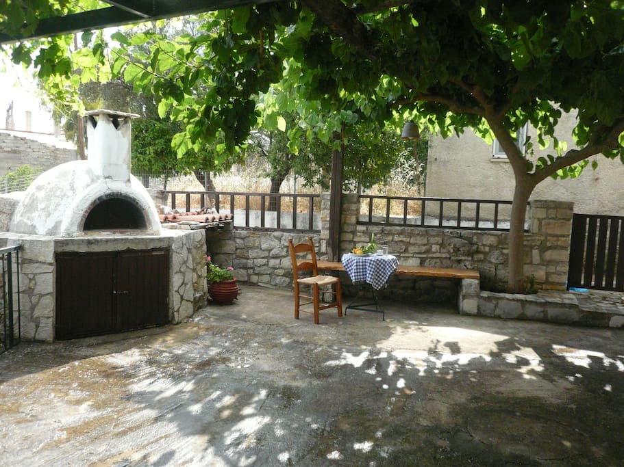 Πετρόκτιστος φούρνος