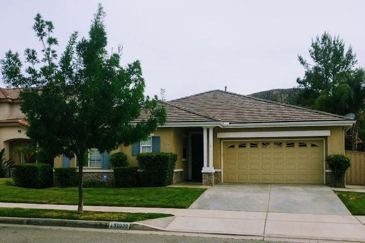 Lake Elsinore Cabin Rentals