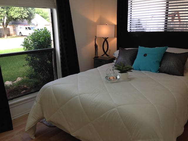 peacful garden guest room