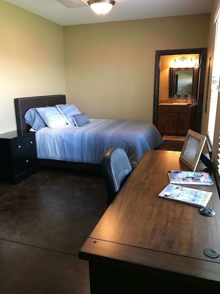 ห้องนอนผู้เข้าพัก
ชั้น 1