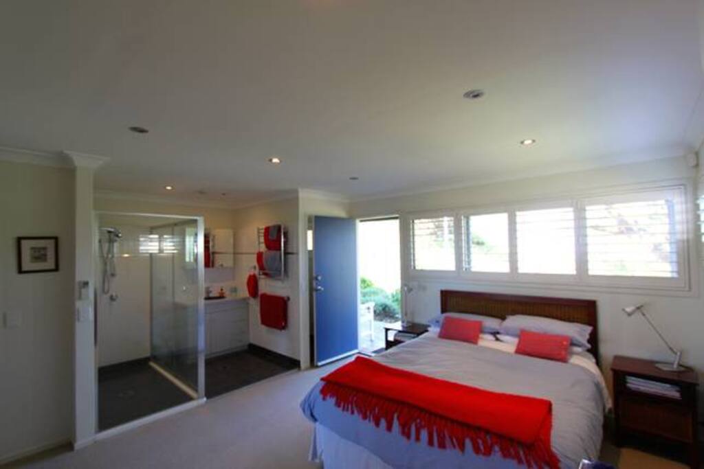 Main bedroom with ensuite and separate loo