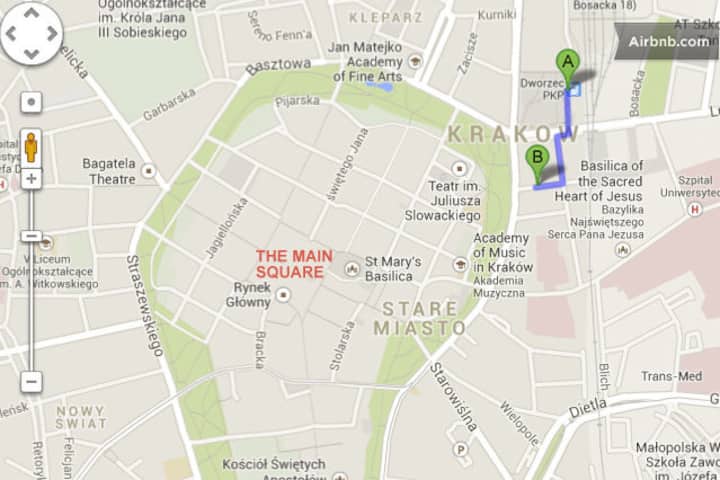OLD TOWN STUDIO 5 min walk > MAIN train/bus/square