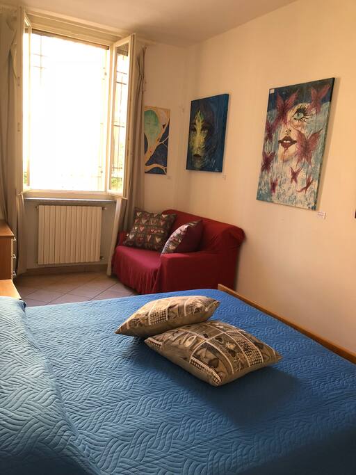 Quadri di artisti locali