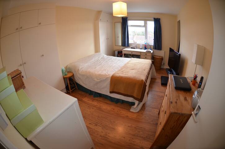 Peaceful cosy room.