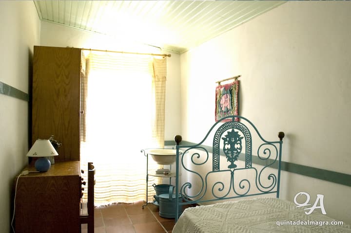 ห้อง 3 - เตียงเดี่ยว