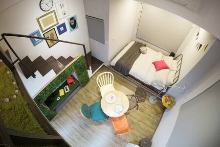 Cozy Loft 2 min walk to MRT 溫馨乾淨小套房(捷運中山站步行2分鐘)