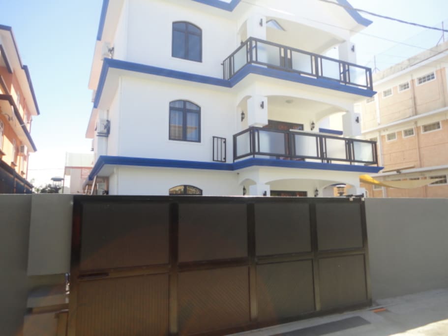 Garage Entry (External)