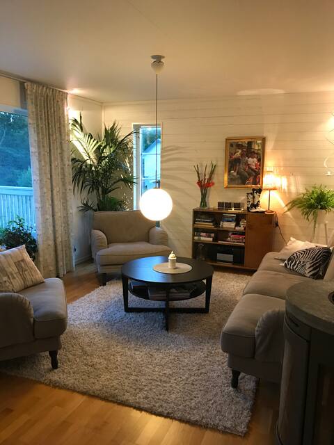 25 min walk to the city, close to the forest