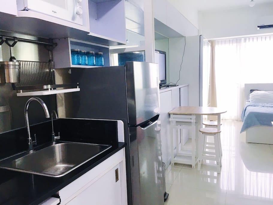 Full capacity refrigerator and dishwashing area