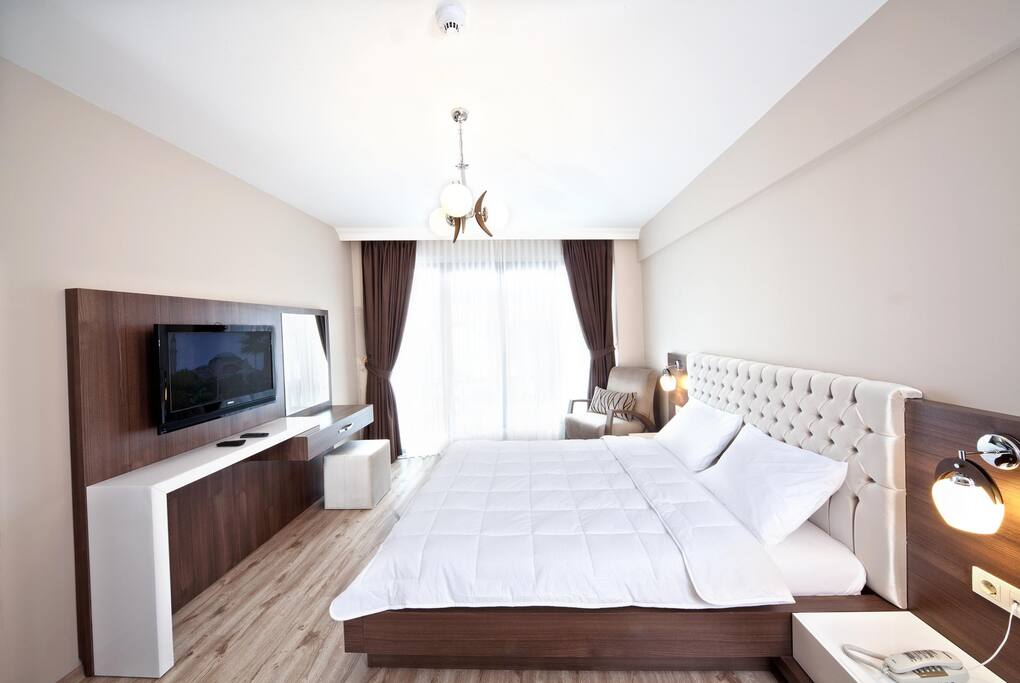 DOUBLE-BED ROOM