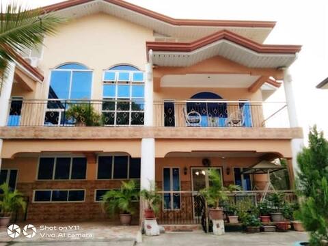 Entire Home in Villa Loromar 1