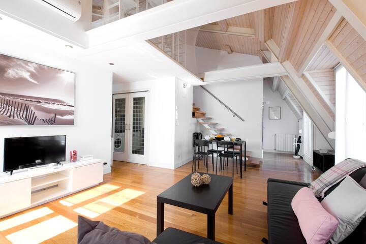 Atico duplex centrico con parking incluido gallery image 3