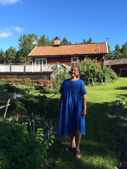 Welcome to our amazing farm in the beautiful region of Roslagen in Sweden. This 2 generations family farm is owned and cared for by Beatrice & Lennart where we cultivate an organic landscape and living habits near nature and sea.