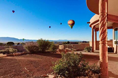 NM Home w/ Mountain Views & Sunrise