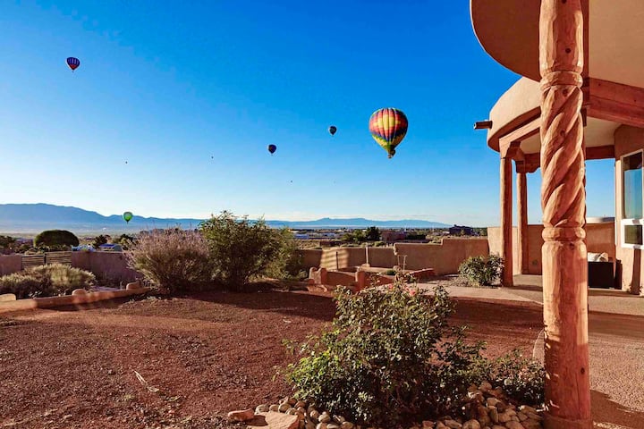 NM Home w/ Mountain Views & Sunrise