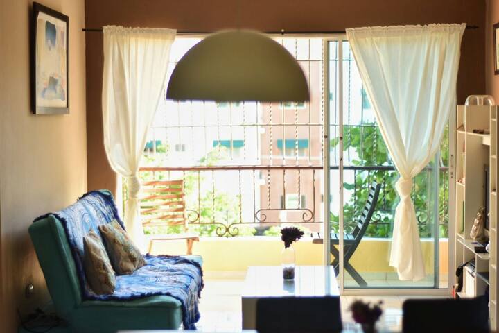 Cozy apartment in Quiet neighborhood, near the see