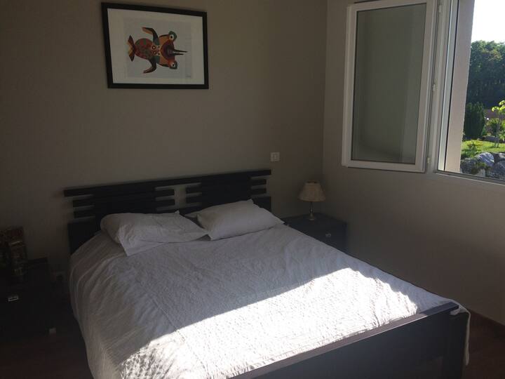 Спалня с двойно легло 140 (приземен етаж)