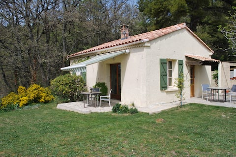 Cottage with spectacular views 45km from avignon