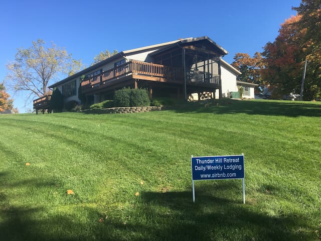 ★ Spacious Retreat ★ Relaxing | Trine Convenience