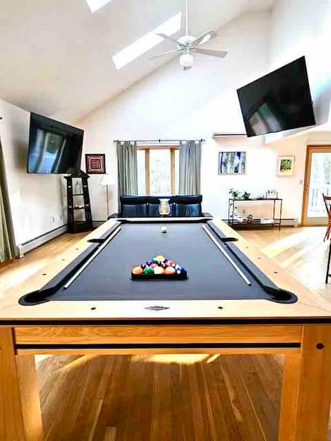 Lake Access, Hot tub, Sauna, Private Retreat