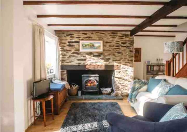 Cosy Seaside Fisherman's Cottage - Pembrokeshire