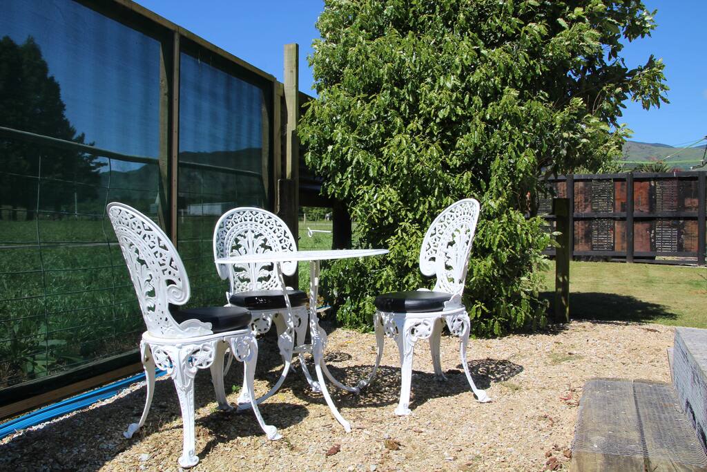 Private Seating Area