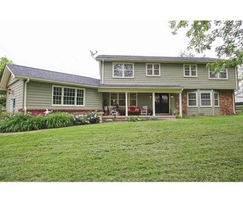 Raven Fox Farm-nestled in the Kentucky Bluegrass
