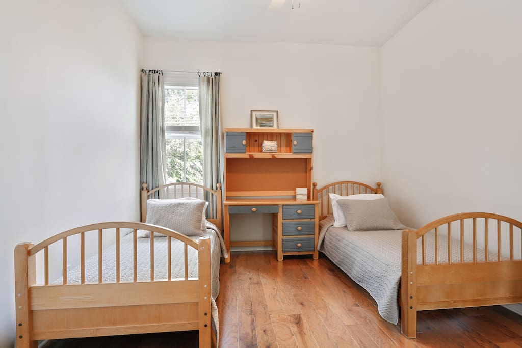 Twin Bedroom