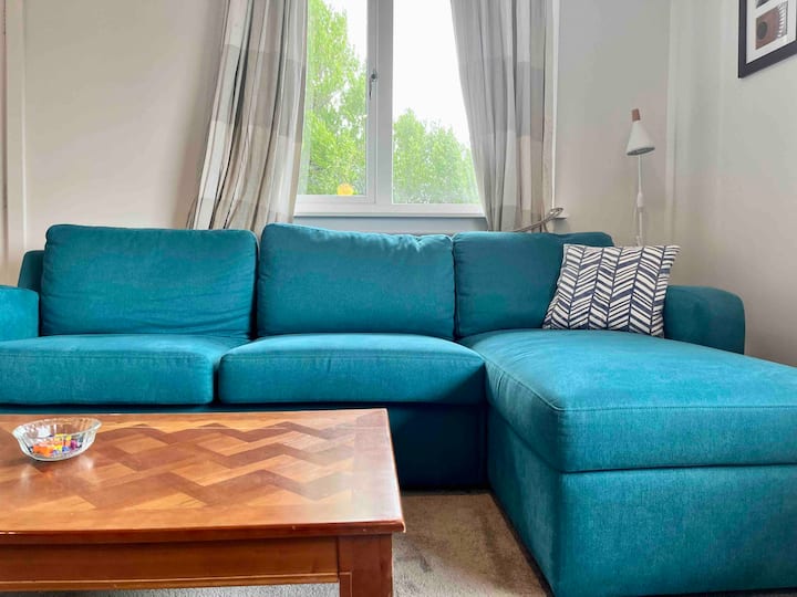 Welcoming & Spacious Hillside Retreat. - Lyttelton