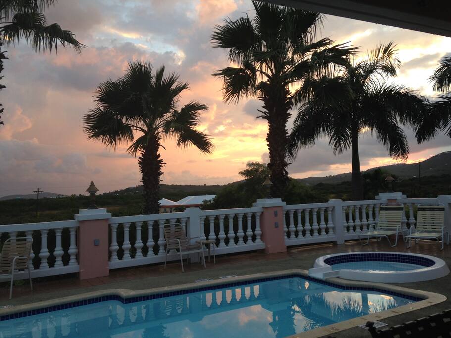 Sunrise at Anna's Breeze