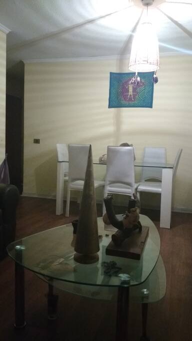 Comedor, este lugar es libre y compartido con nosotros para comer y conversar.