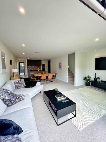 SimplyHost Airbnb Management managed Airbnb listing 1