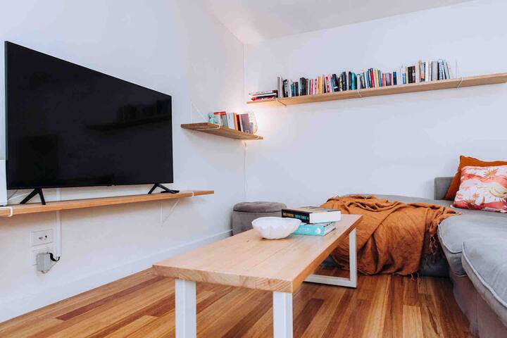 Hot Springs and Wineries Paradise House Rye Beach gallery image 2